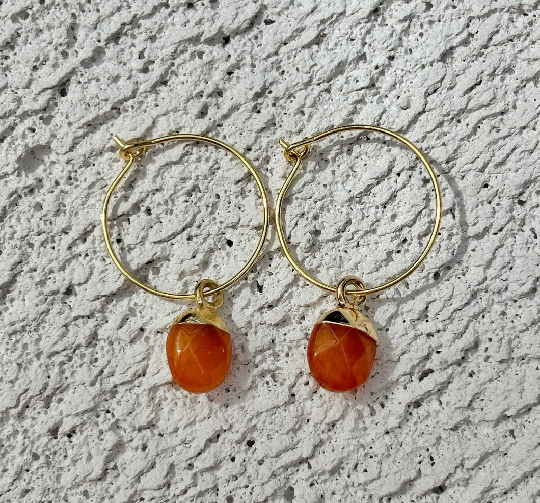 LOTUS SEED EAR HOOPS [PEACH CHALCEDONY]