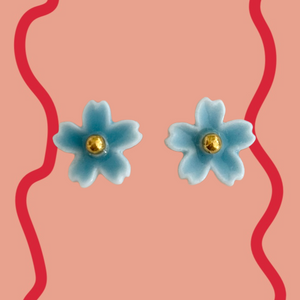 DAINTY FLOWER EAR STUDS [BLUE]