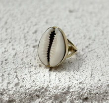 SEASCAPE BRASS RING