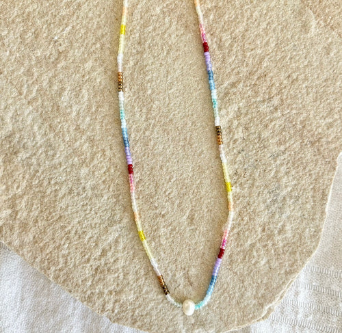 RAINBOW PEARLY CHOKER