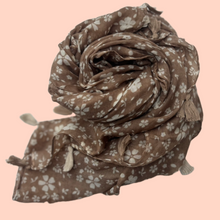 CLAY FLOWER SCARF