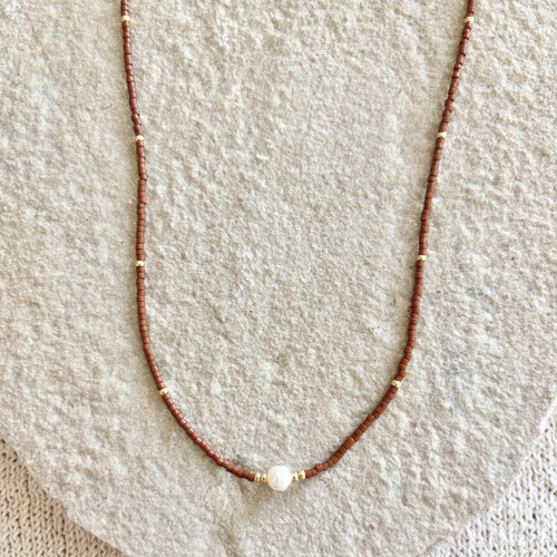 MILA PEARL NERCKLACE [CLAY]