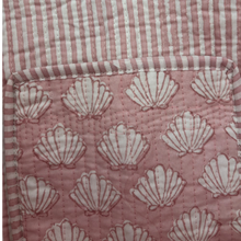 THE WEEKENDER TOTE [BABY PINK SEASHELL]