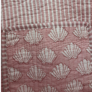 THE WEEKENDER TOTE [BABY PINK SEASHELL]