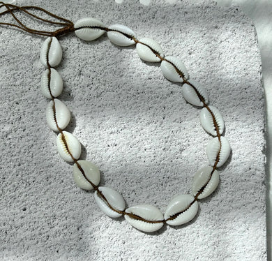 COWRIE CHOKER [LIMITED EDITION]