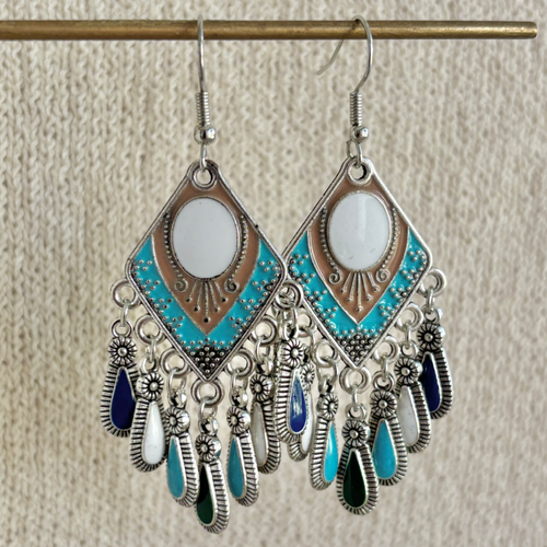 FEATHER LANE EARRINGS [CLAY]