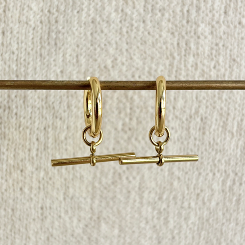 LINE BAR EAR HOOPS