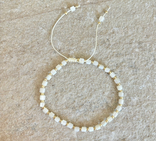 COURTNEY BRACELET [WHITE]