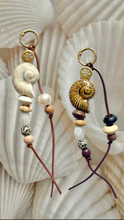 SUN CONCH BAG CHARM/KEYRING [COCONUT]