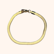 GOLDIE SNAKE CHAIN BRACELET