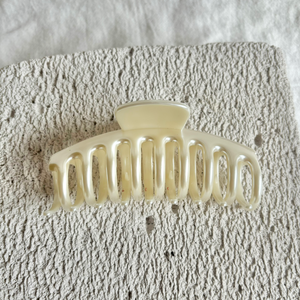 PEARLY HAIR CLIP