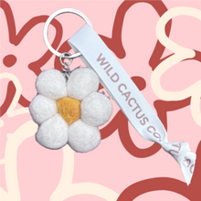 FLOWER MARKET KEYRING [WHITE]