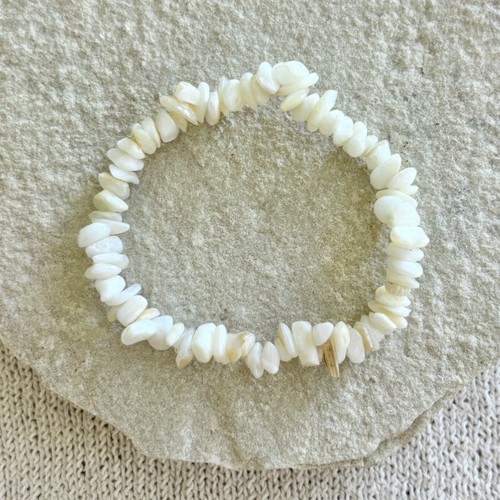 PEBBLE PRAYER BRACELET [SHELL]