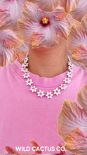 CERAMIC FLOWER CHAIN NECKLACE [PALE BLUE]