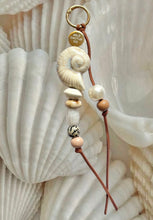 SUN CONCH BAG CHARM/KEYRING [IVORY]