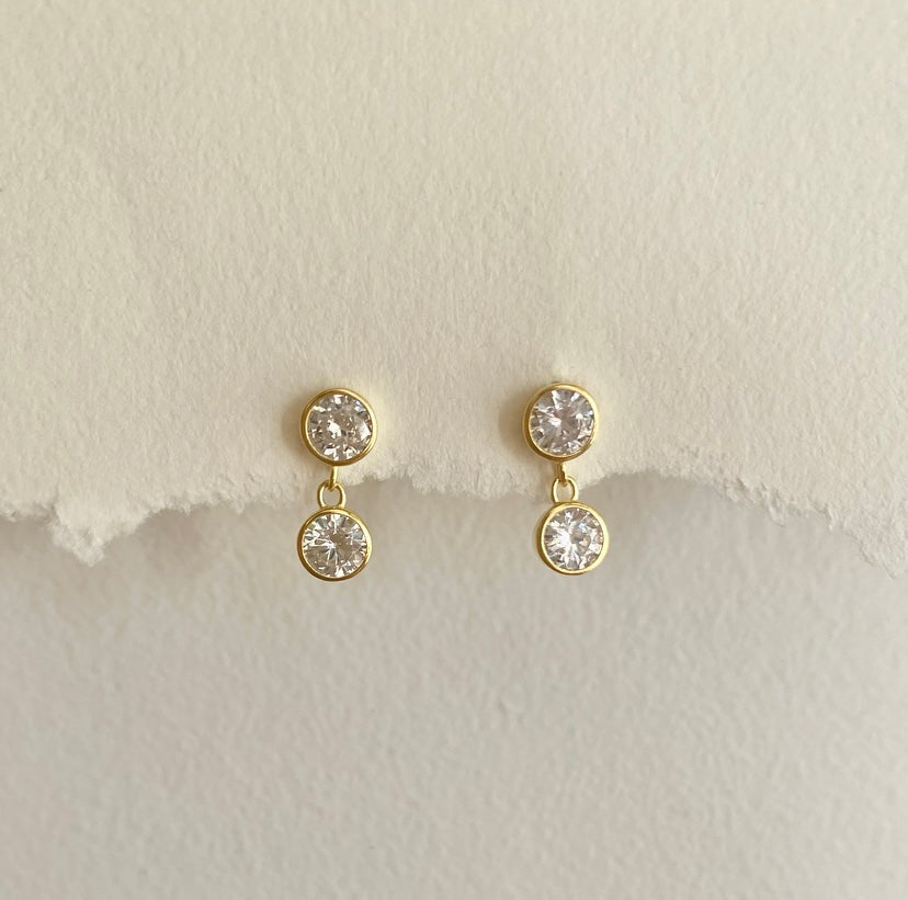 OLIVIA EAR STUDS