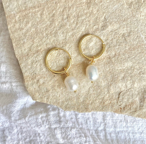 CHLOE PEARL EAR HOOPS