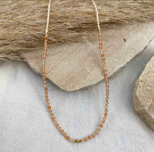 BLISSING CHOKER [PEACH MOONSTONE]