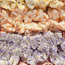 WILDFLOWER SCRUNCHIES [ASSORTED]